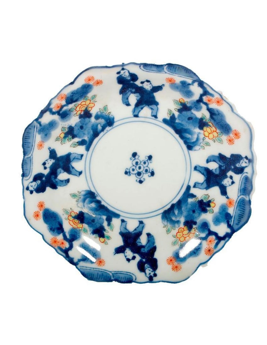 Six Asian Blue and White Ceramics. - 2