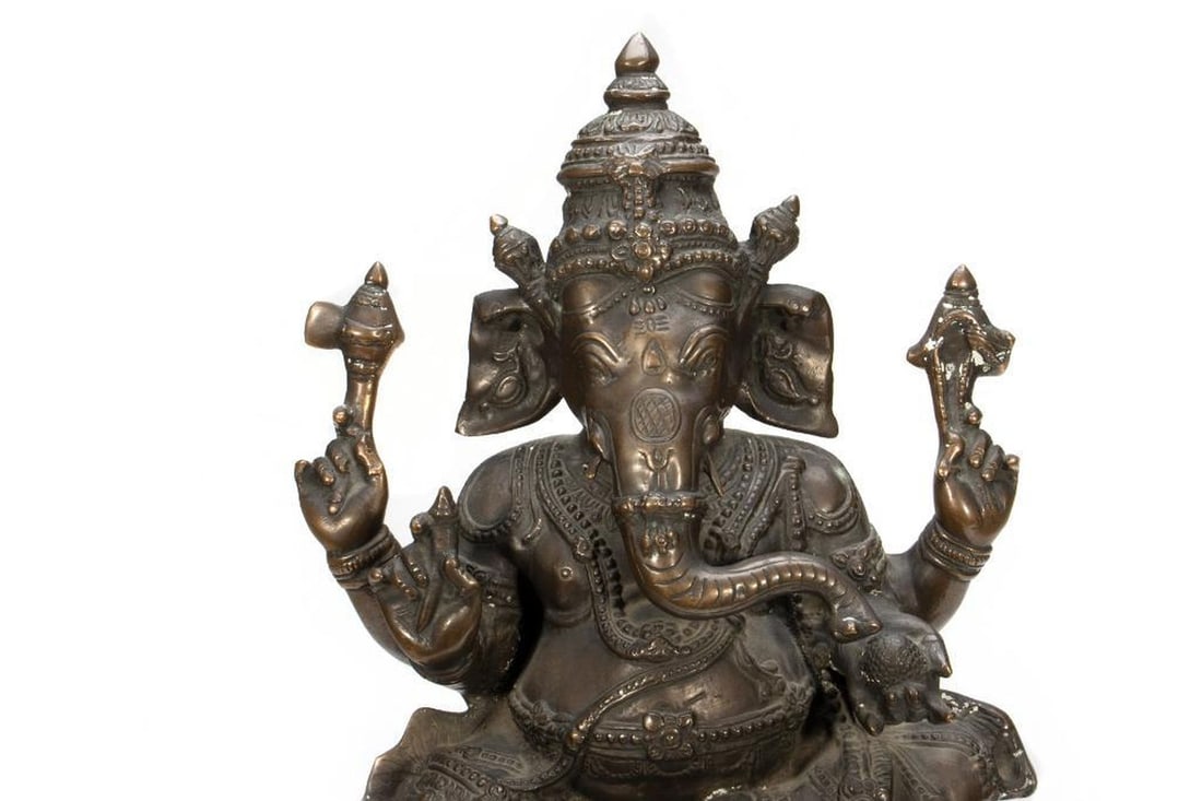 Large Bronze Ganesh with Rat. - 2
