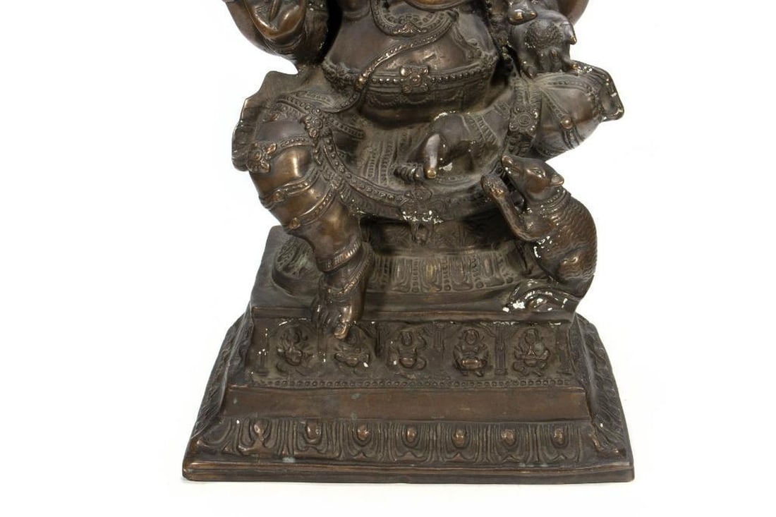 Large Bronze Ganesh with Rat. - 3