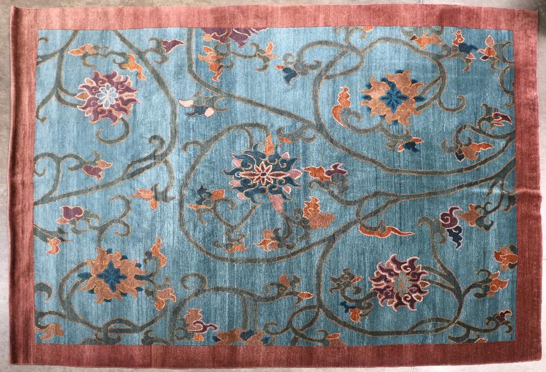 Nepalese Carpet: Contemporary fashioned in a stylized Ziegler Mahal pattern, size approximately 6 feet 9 inches x 8 feet.