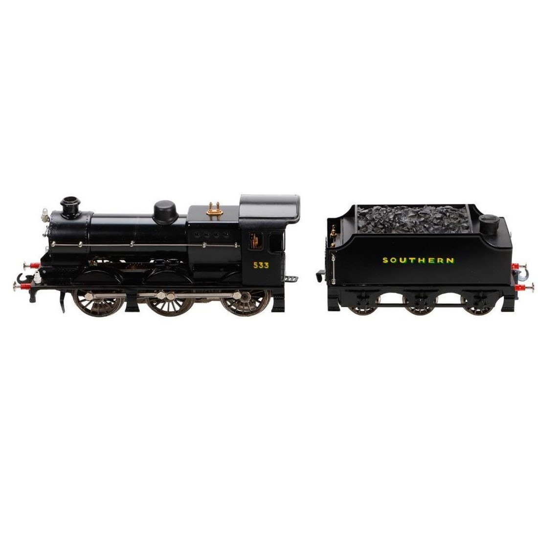 Ace Trains (UK) O Gauge Vintage Southern 0-6-0 Loco: Ace Trains (UK) O Gauge Vintage Style 0-6-0 Tender Locomotive. Southern/Black/533 in original packaging.
