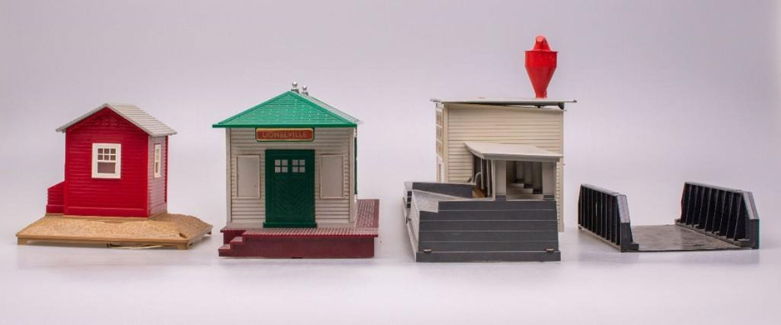 Lionel O Gauge Postwar Accessories - 2