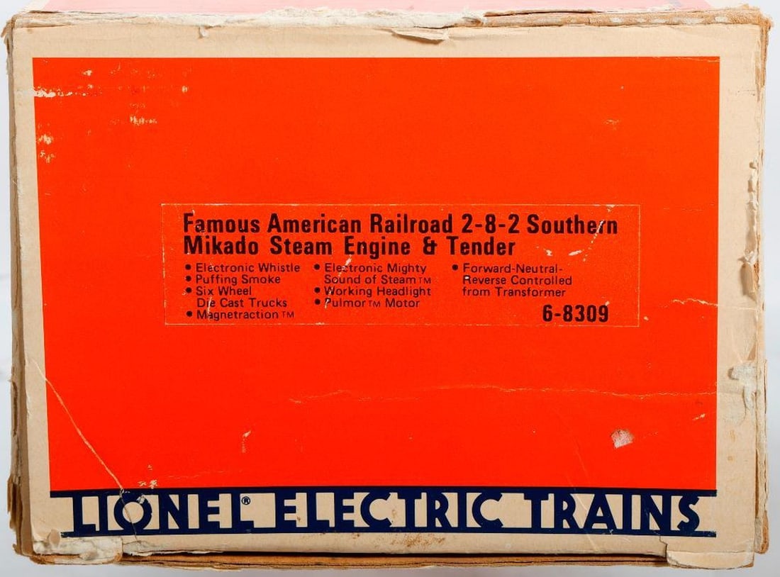 Lionel O Gauge Modern Era 6-8309 Southern 2-8-2 Loco: Lionel O Gauge Modern Era 6-8309 Southern 2-8-2 Steam Locomotive and Tender in worn and marked original box. Dusty loco and tender.