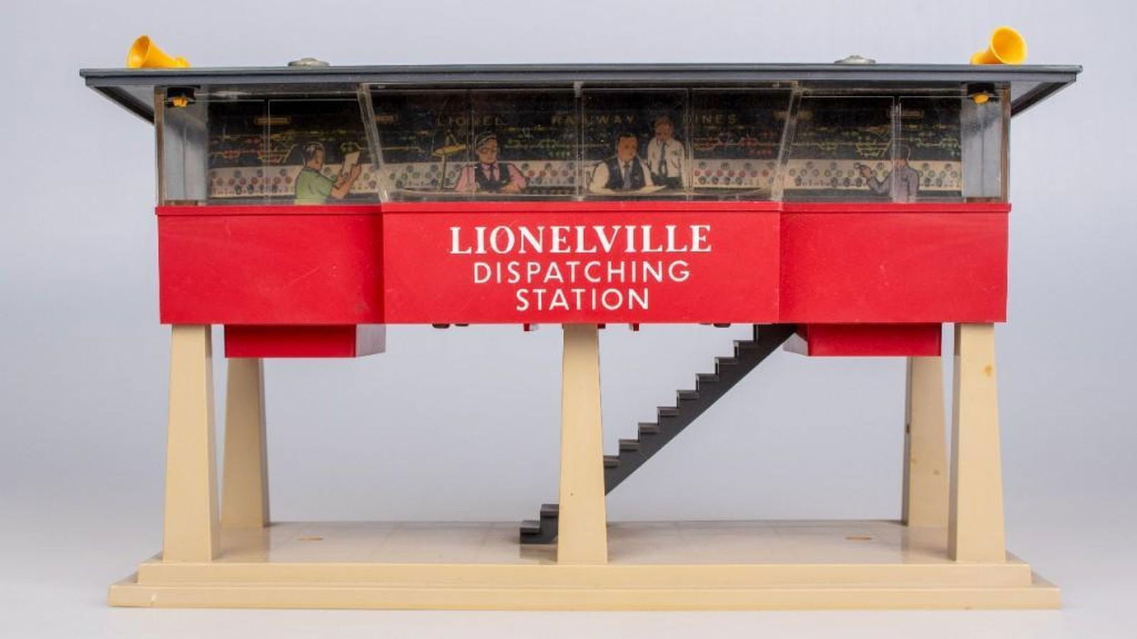 Lionel O Gauge Postwar Accessories - 2