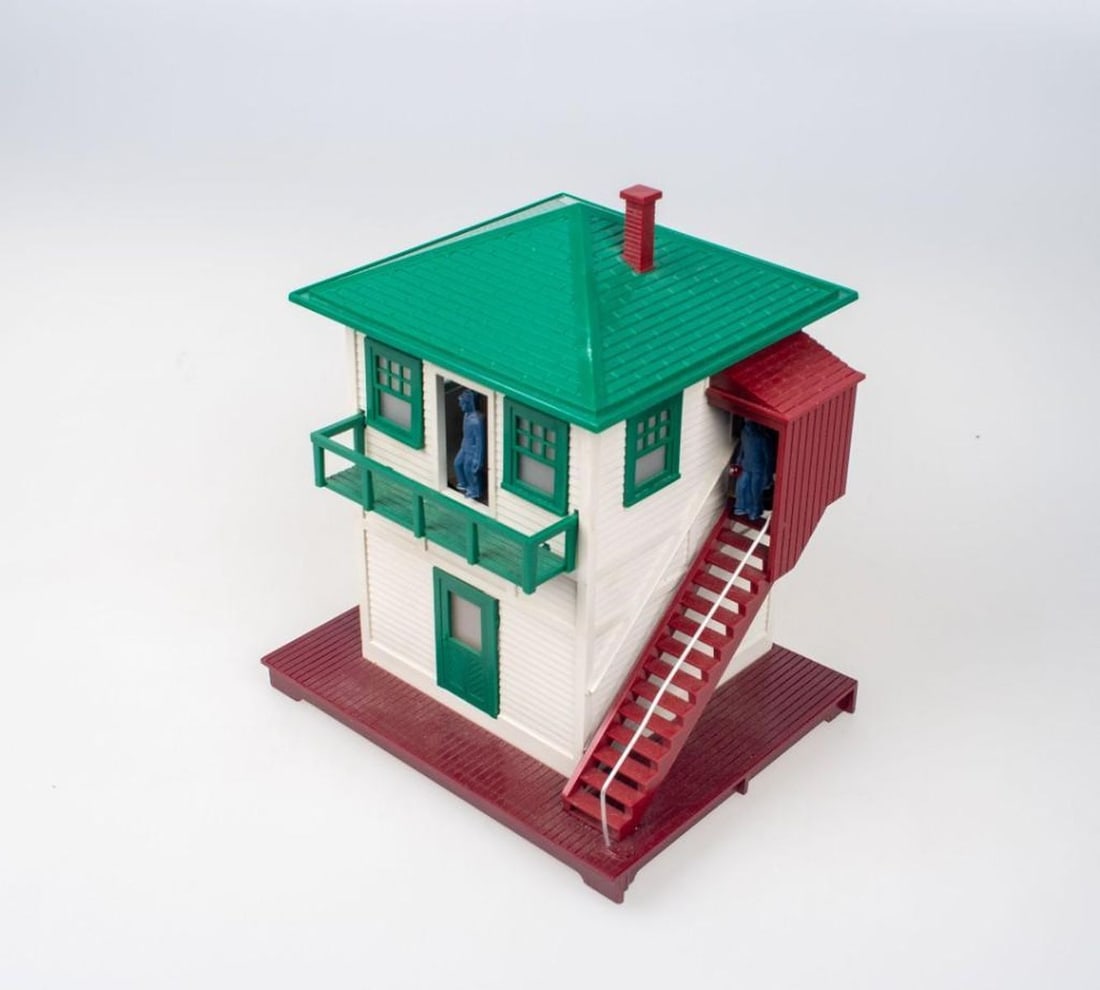 Lionel Postwar O Gauge Station, Tower & Horn - 7