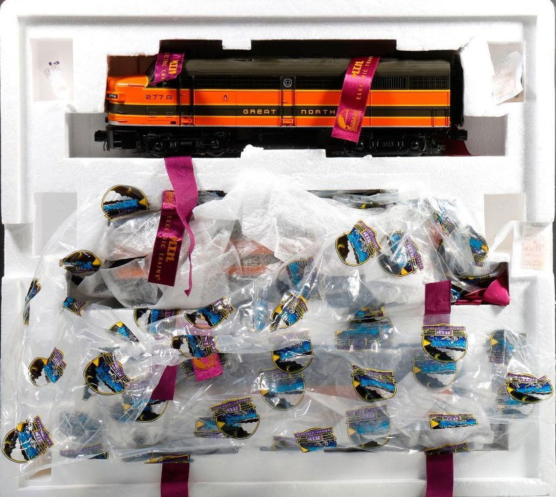 MTH O Gauge Southern Pacific Scale F-3 ABA Diesel Set - 2