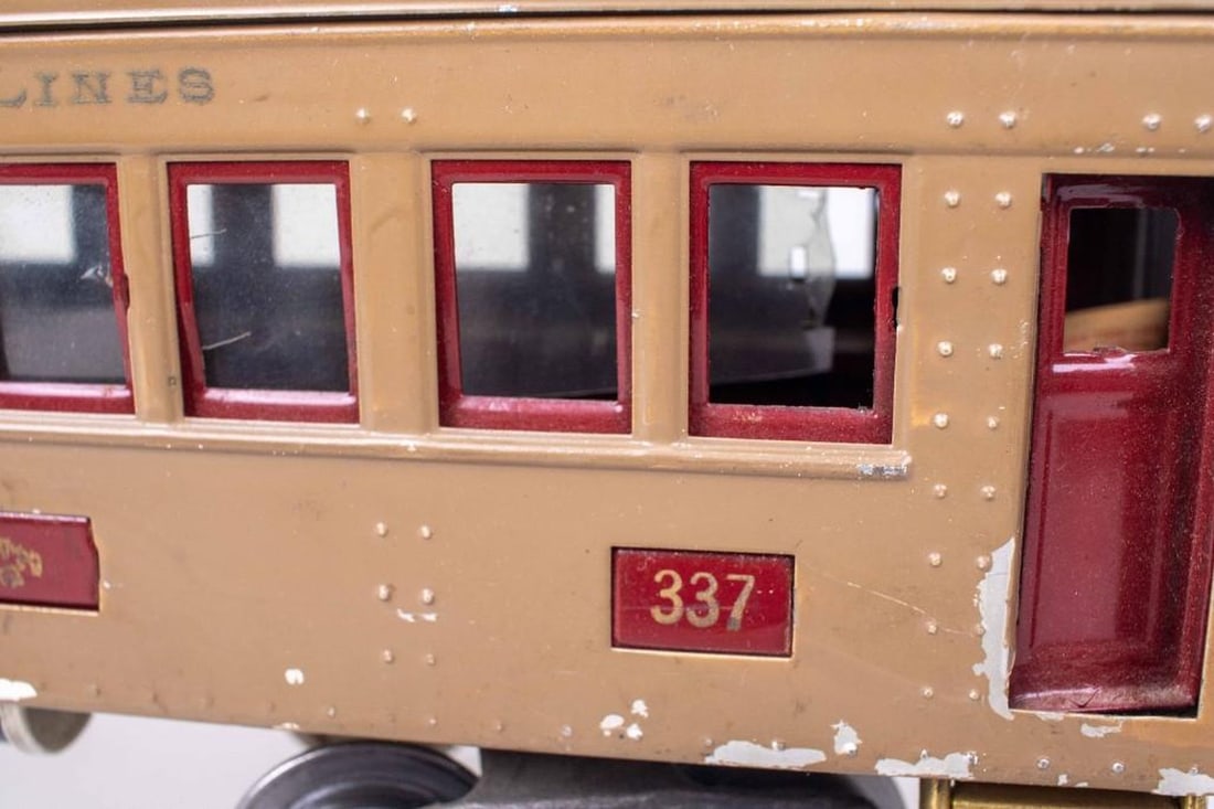 (2) Lionel Standard Gauge Pullman Passenger Cars - 6