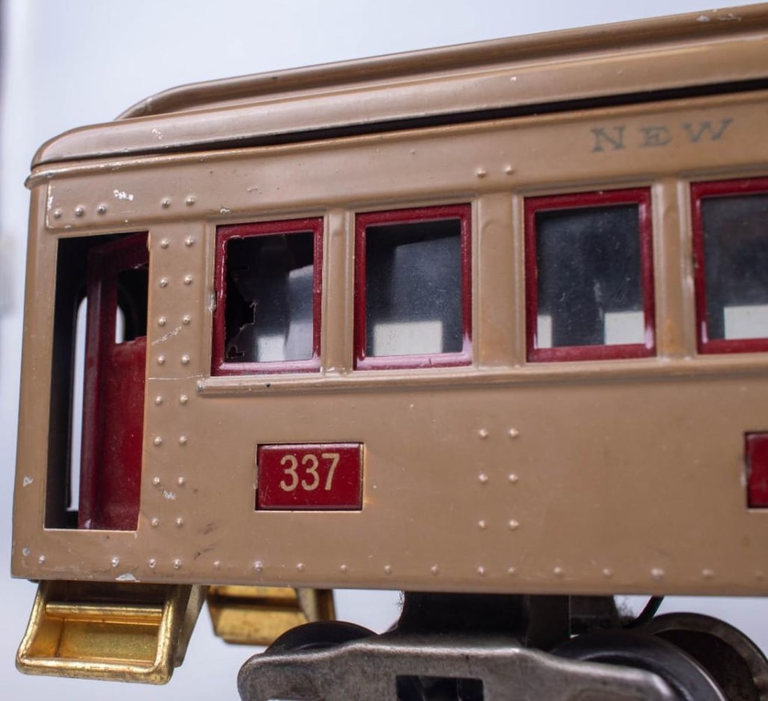 (2) Lionel Standard Gauge Pullman Passenger Cars - 7