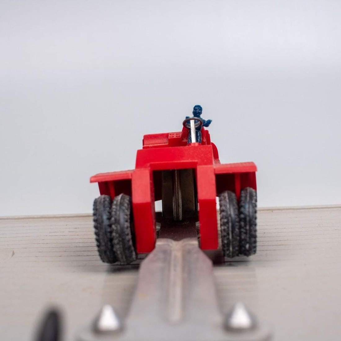 Lionel O Gauge Postwar Accessories 128, 132, 253, 460 - 3