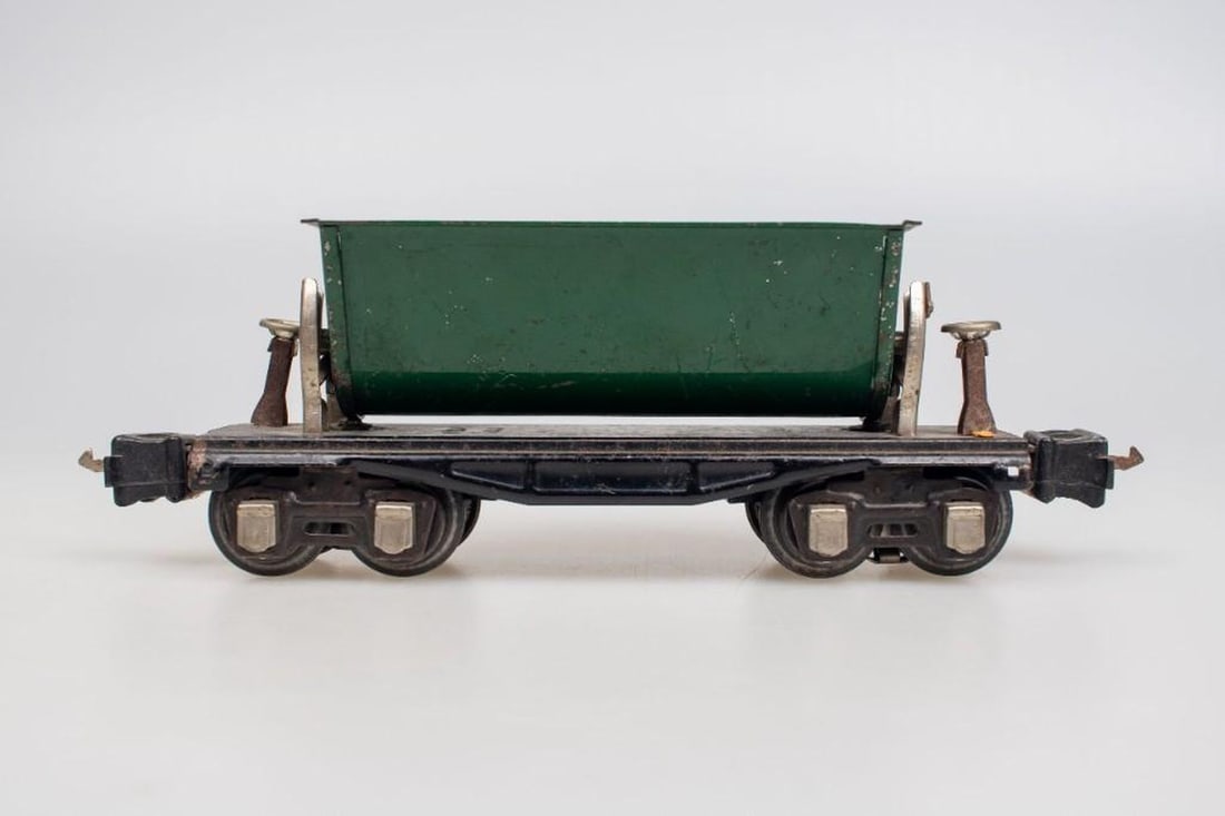 Lionel O Gauge Pre War box coupler freight cars - 2