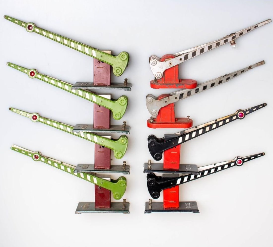 Lionel O Gauge Prewar Crossing Gates - 3