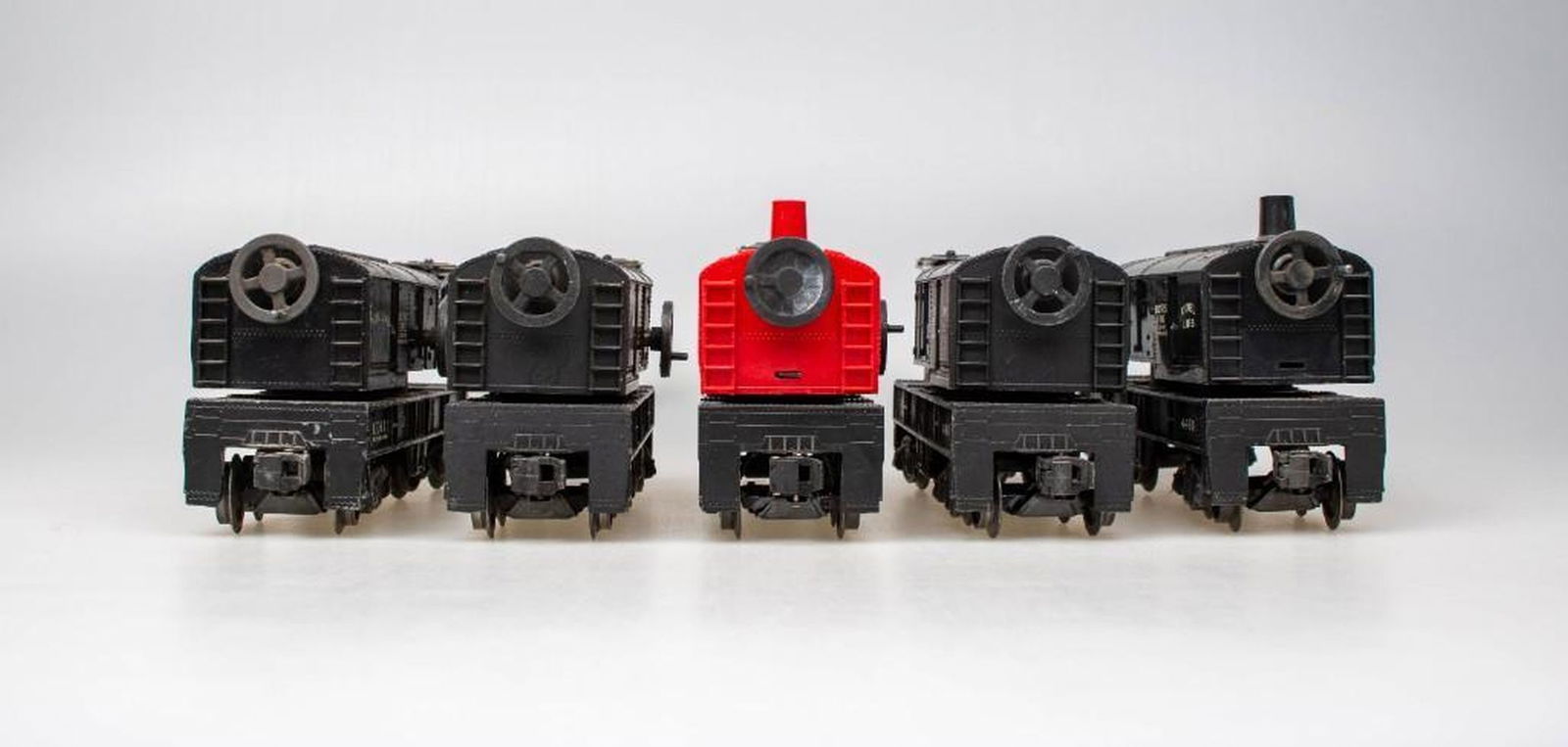 (5) Lionel O Gauge Postwar Crane Cars - 2