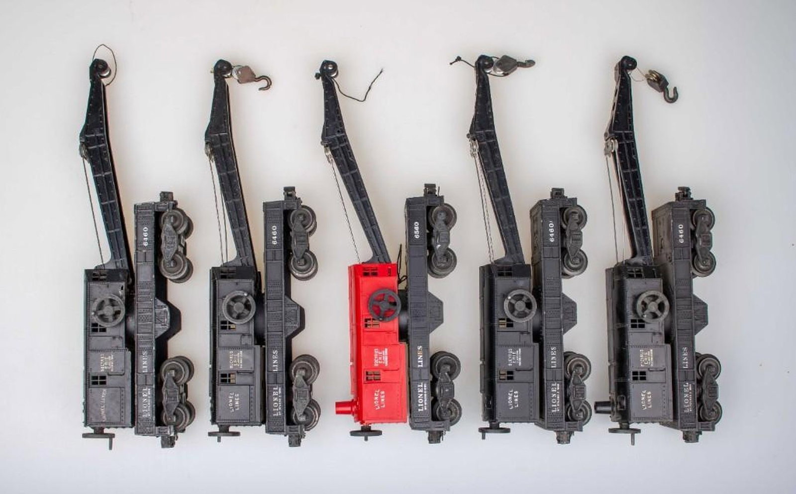 (5) Lionel O Gauge Postwar Crane Cars - 3