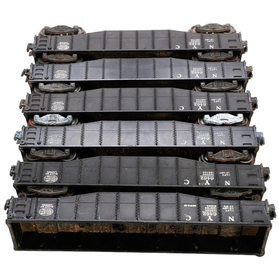 (8) Lionel O Gauge Modern Era Freight Cars - 8