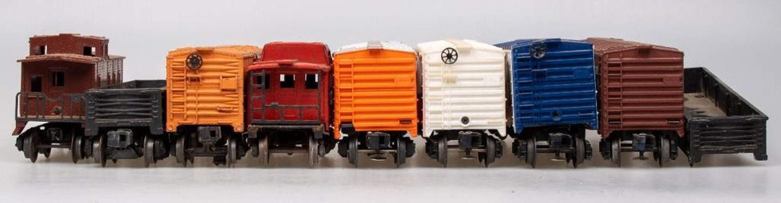 (9) Miscellaneous Lionel Freight Cars - 5