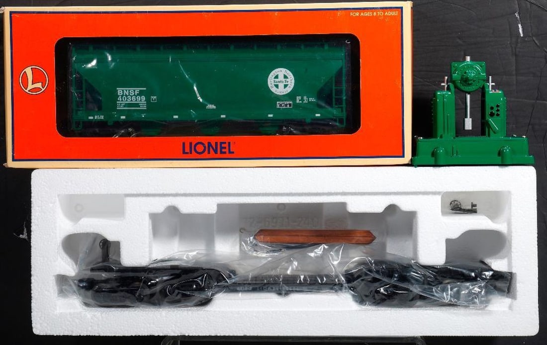 Lionel O Ga Mod Era BNSF Hopper w/ETD & DPC Flat - 2