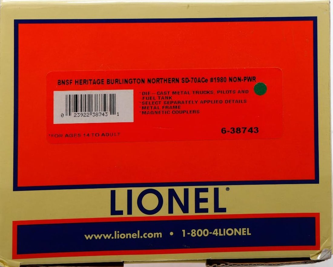 Lionel O Gauge Modern Era Burlington Northern SD-70ACe: Lionel O Gauge Modern Era 6-38743 BNSF Heritage Burlington Northern SD-70ACe #1980 Non Powered Diesel Locomotive in original packaging