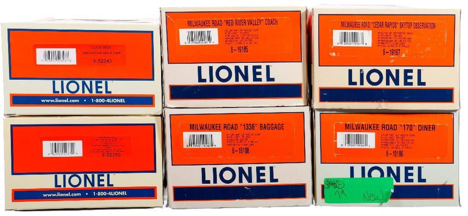 Lionel O Gauge Modern Era Streamline Passenger Cars: 6-19185 Milwaukee Road "Red River Valley" Coach Aluminum Extruded Body 6-19186 Milwaukee Road "170" Diner Aluminum Extruded Body 6-19187 Milwaukee Road "Cedar Rapids" Skytop Observation Aluminum Extru