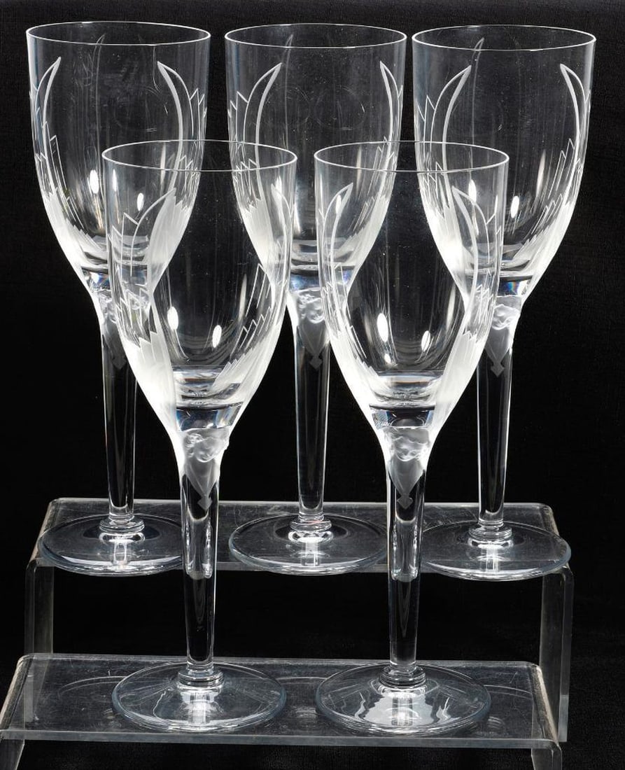 Six Lalique France Angel Frosted Glass Flutes (1 of 5)