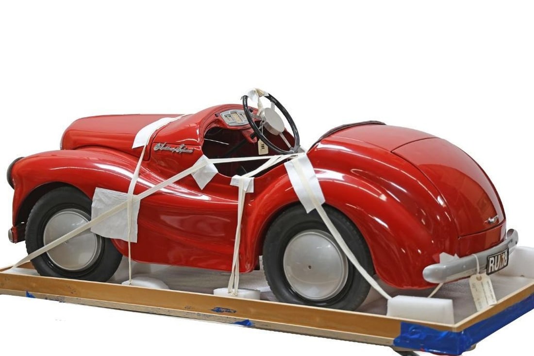 British Austin J40 Pedal Car (1 of 4)