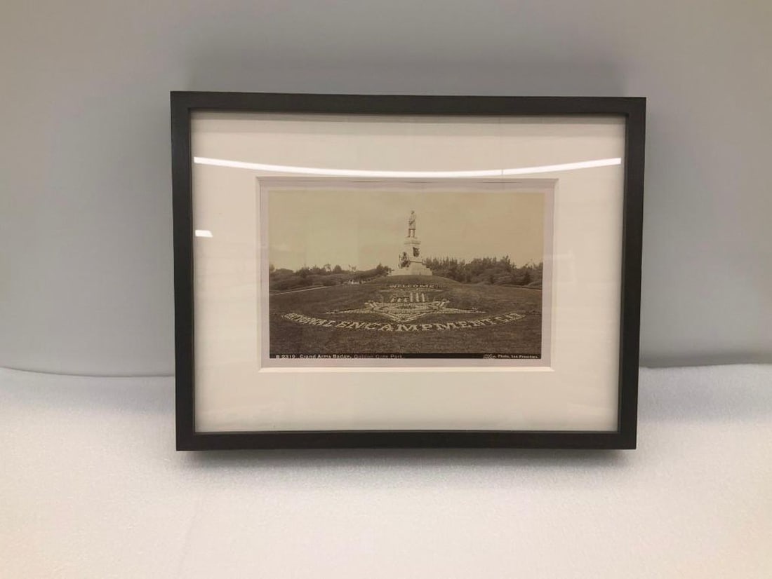 Golden Gate Park Black & White Photo of Grand Army Badge - 2