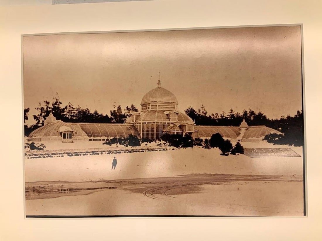 San Francisco Black & White Photo of the Conservatory of Flowers in the Snow - 2