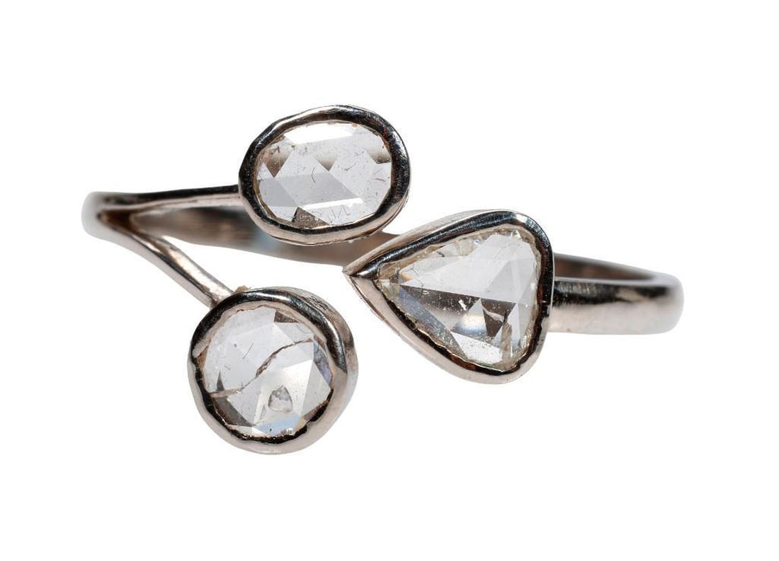 A diamond and 18k white gold ring (1 of 2)