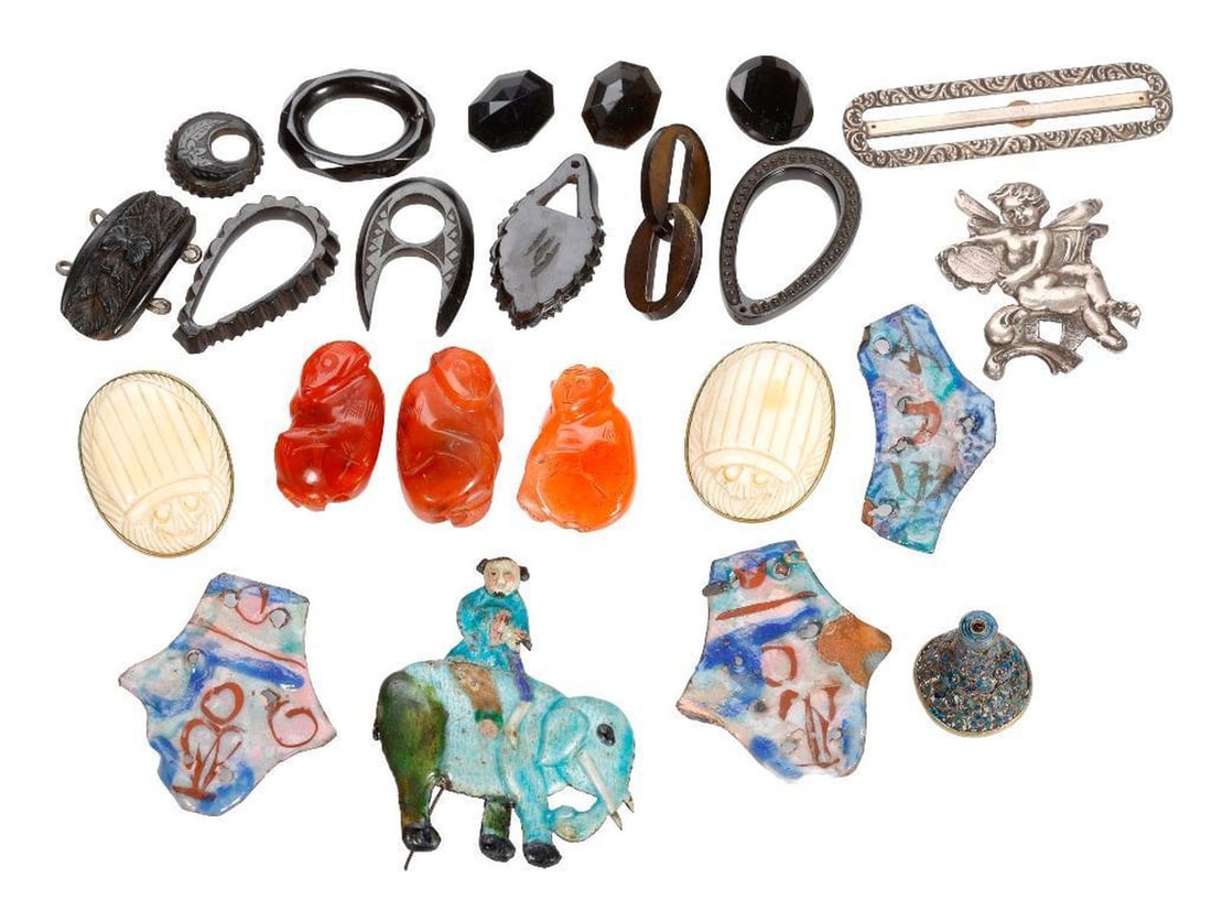 Miscellaneous group of jewelry and elements (1 of 2)