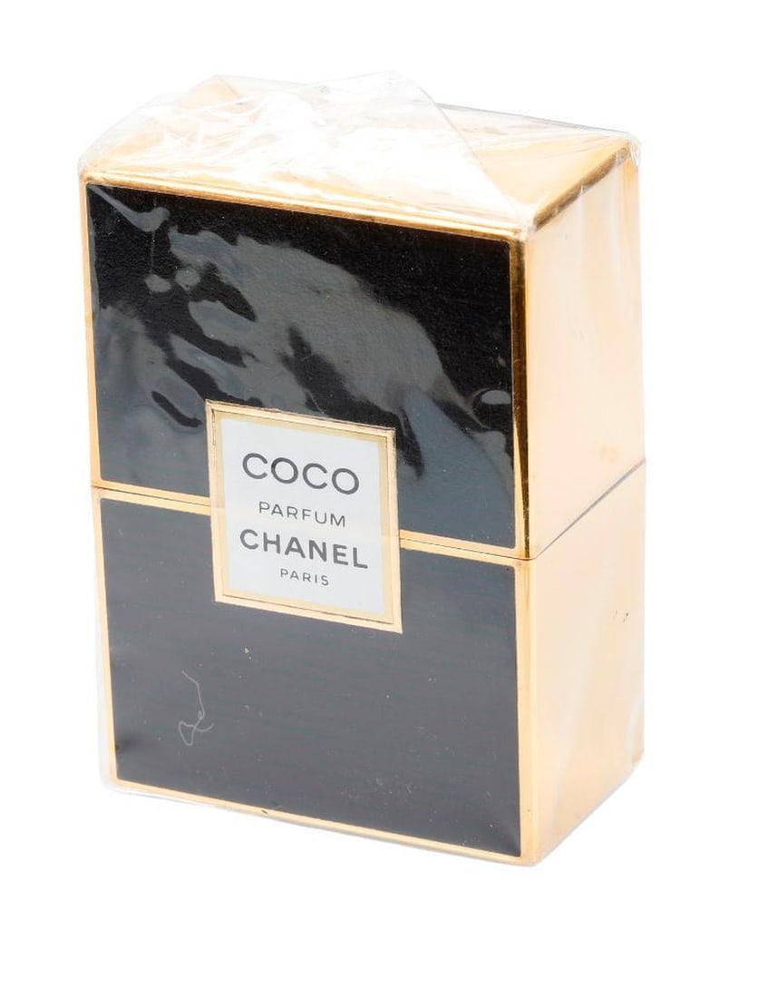 Coco Chanel Parfum Paris, France (1 of 1)