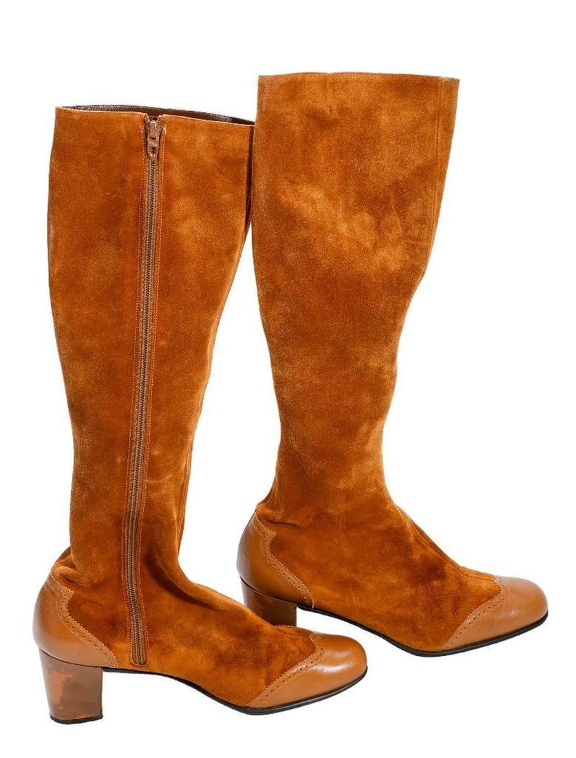 Vintage Beth's Bootery Brown Suede Boots (1 of 3)