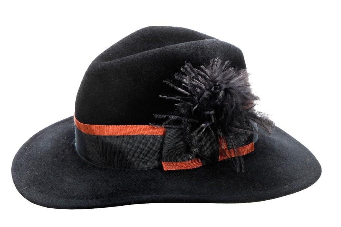 Vintage Betmar Black Felt Feathered Hat (1 of 3)