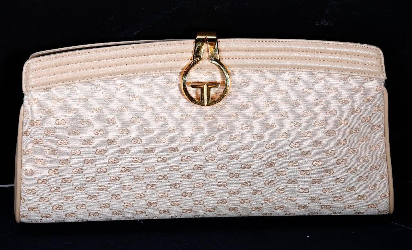 Vintage Gucci Light Beige Clutch Purse (1 of 2)