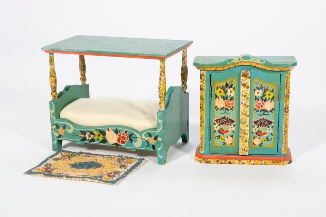Lot of Vintage Doll Furniture and Furnishings - 2
