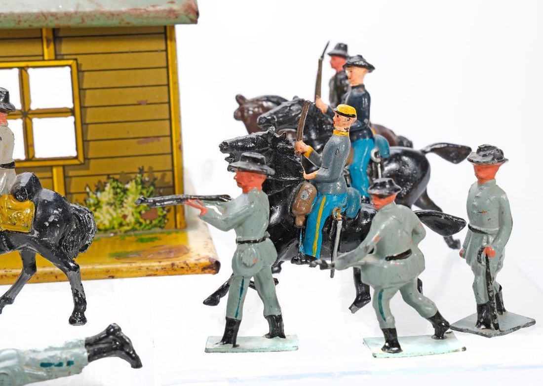 Lot of Britians Deetail Cavalry and Foot Soldiers - 3