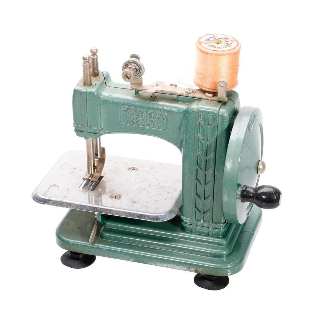 Four Mid Century Miniature Sewing Machines - 3