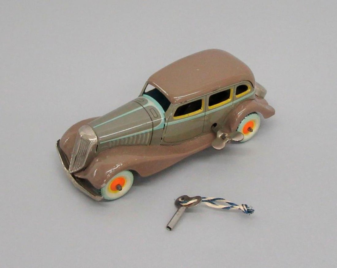 Two Japanese Kosuge Graham Paige "No. 3" Cars - 2