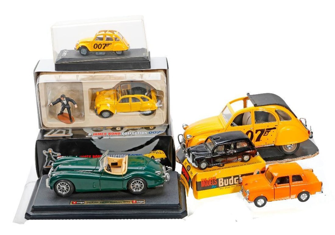 Lot of "English" Toy Cars and Buses - 2