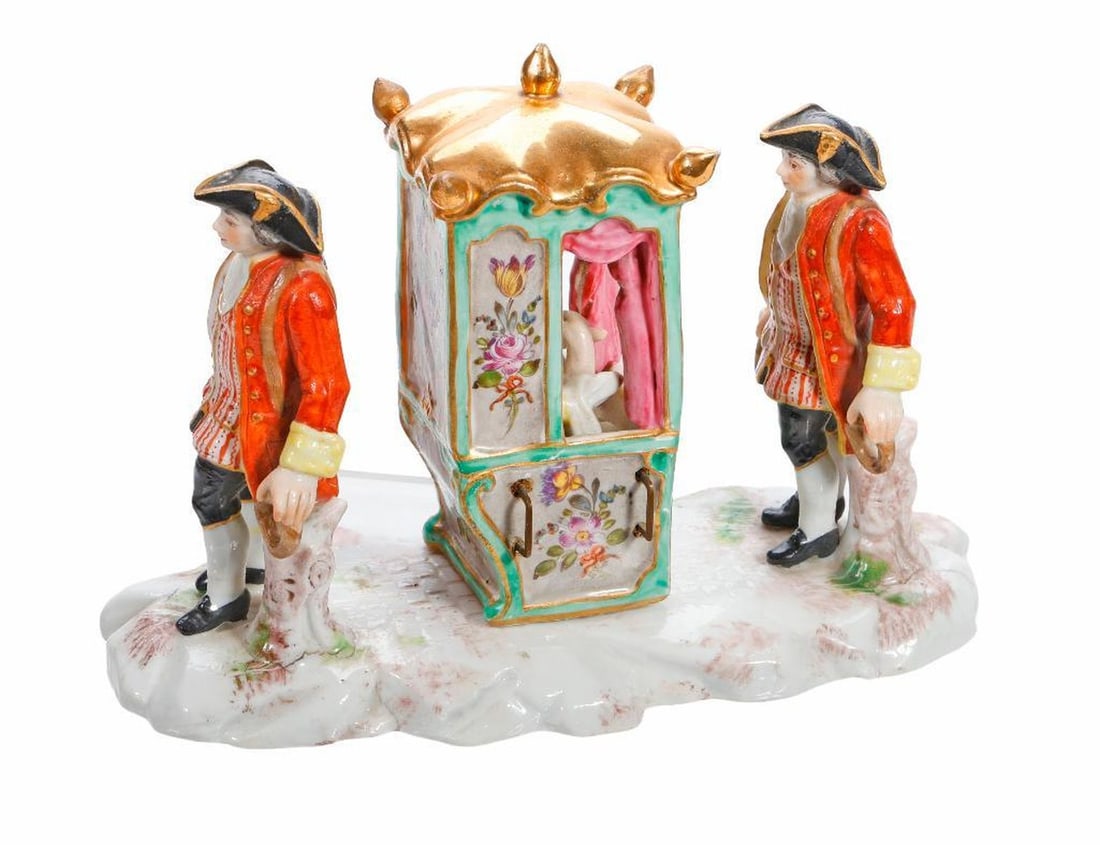 Dresden porcelain sedan chair with two attendants (1 of 4)
