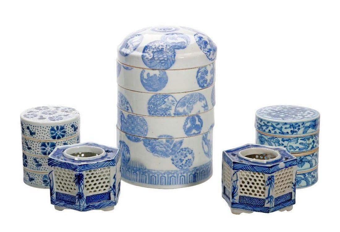 Lot of Chinese and Japanese Porcelains (1 of 3)
