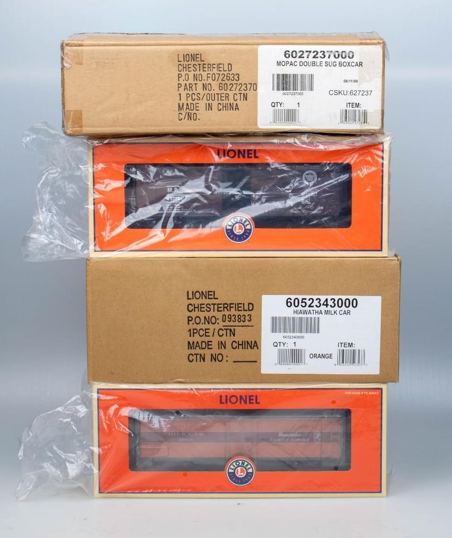 (6) Lionel O Gauge Modern Era Freight Cars - 2