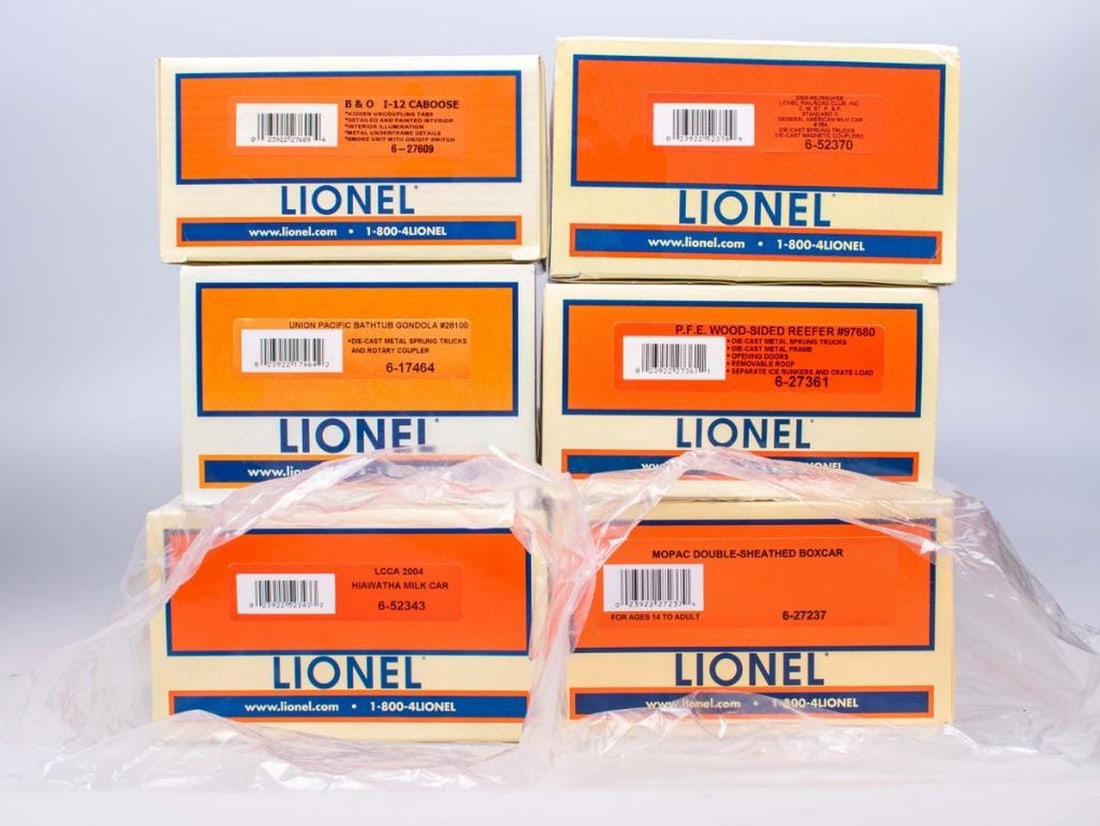 (6) Lionel O Gauge Modern Era Freight Cars - 3