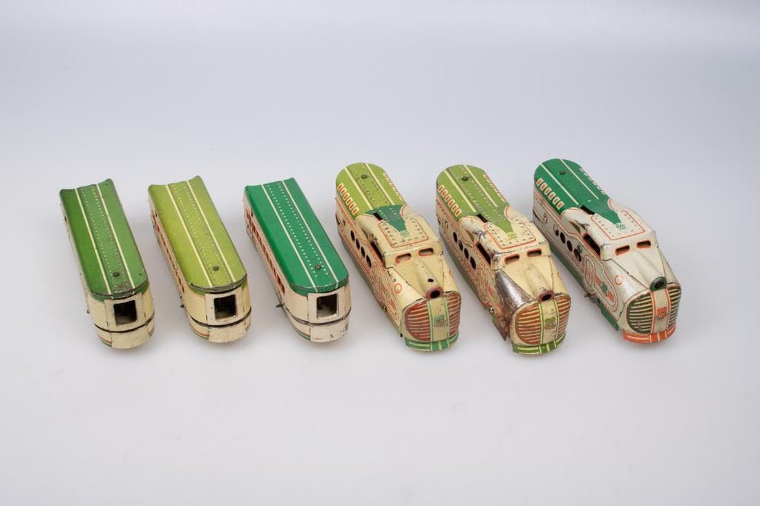 Marx O Gauge Union Pacific Cream/Green M10005 Streamliner Parts - 2