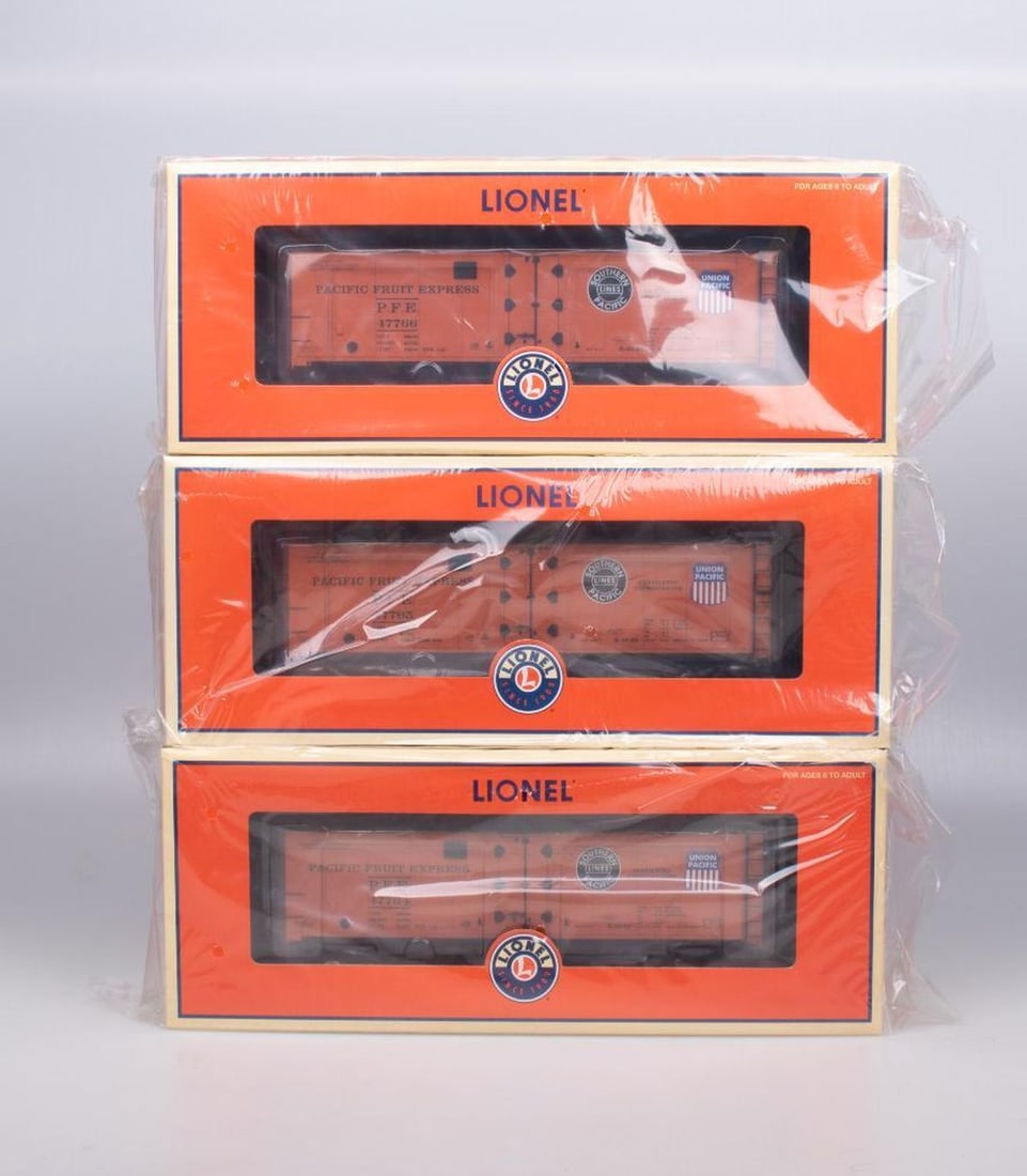 Lionel O Gauge Modern Era Pacific Fruit Express 3-Pack - 3