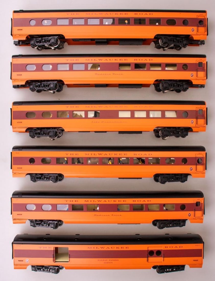 (12) K-Line O Gauge Milwaukee Road Hiawatha Passenger Cars - 2