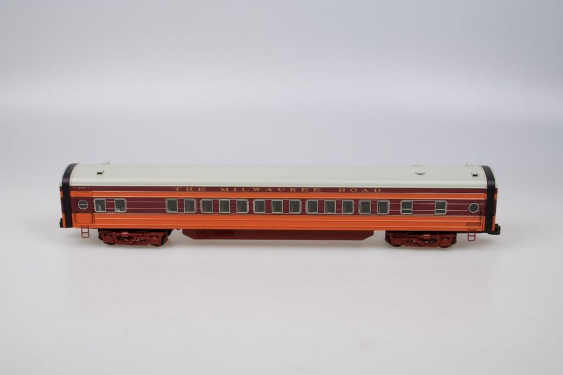 Lionel O Gauge Milwaukee Road 18" Hiawatha Coach #437 from the 6-29191 Set. - 2
