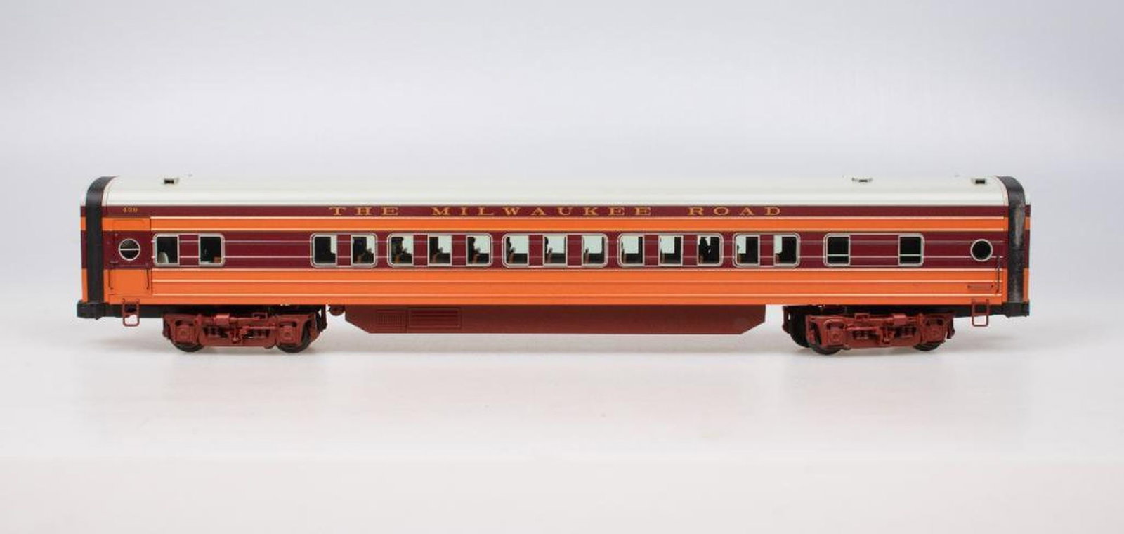 Lionel O Gauge Modern Era Milwaukee Road Hiawatha Coach - 2