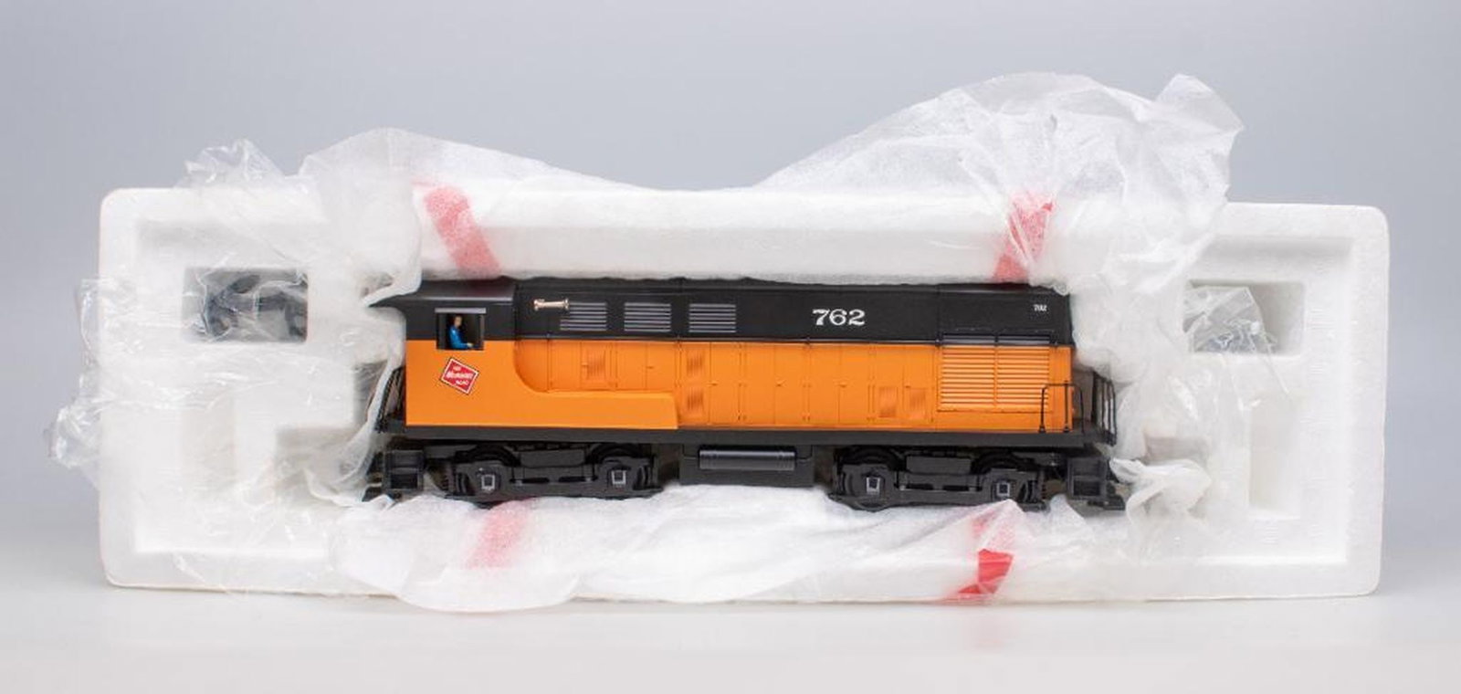 MTH O Gauge Milwaukee Road FM H10-44 Diesel w/Cab no. 762 - 2