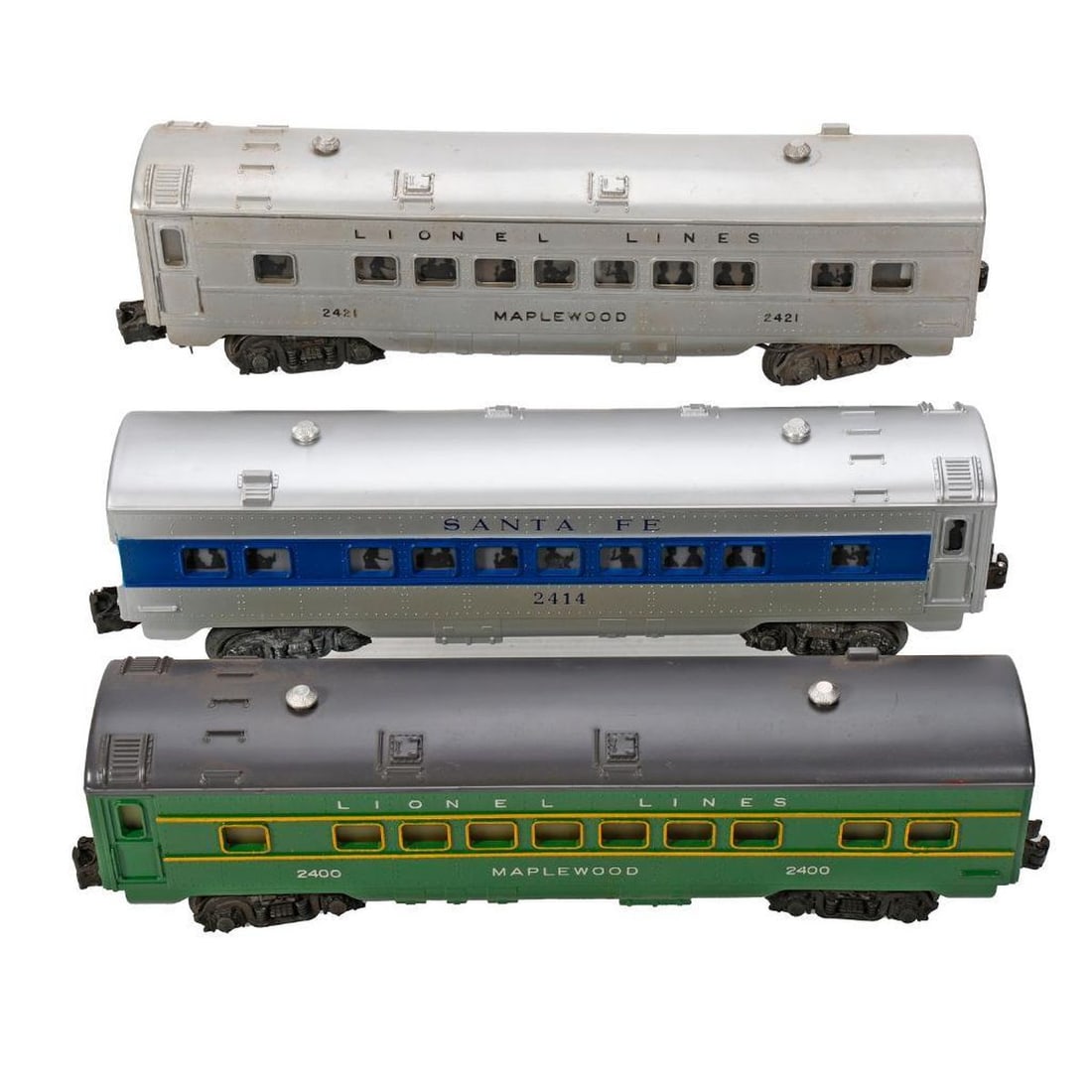 (4) Lionel O Gauge Postwar Plastic Streamline Passenger Cars - 3