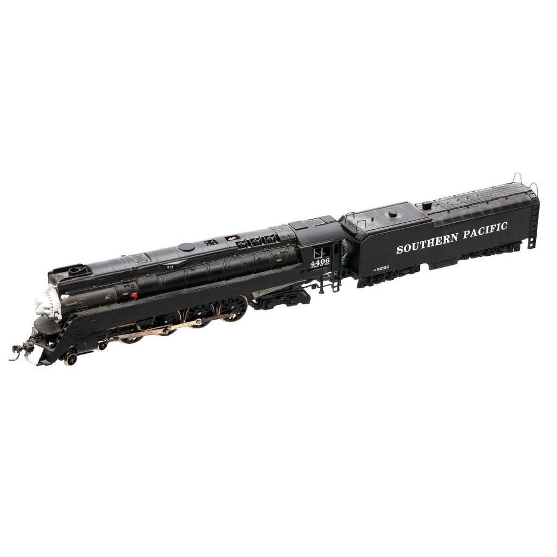 Bachmann HO Scale Southern Pacific 4406. 4-8-4 loco and tender (1 of 3)