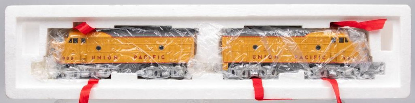 MTH Rail King O Gauge Union Pacific F-3 Diesel AA Set. - 2